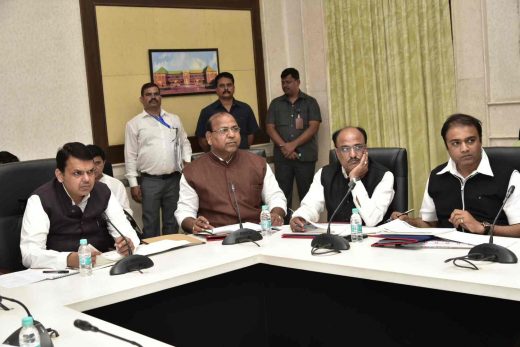 Hon CM Wardha Dist Review Meeting 2