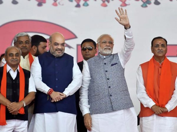 swearing-in-ceremony-in-gujarat6_20171241831
