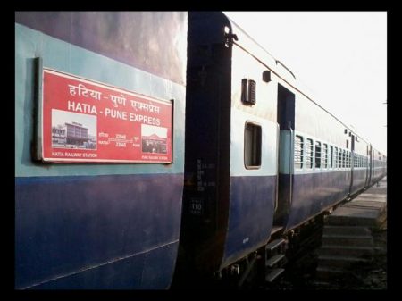 hatiya-pune-express_20180147593