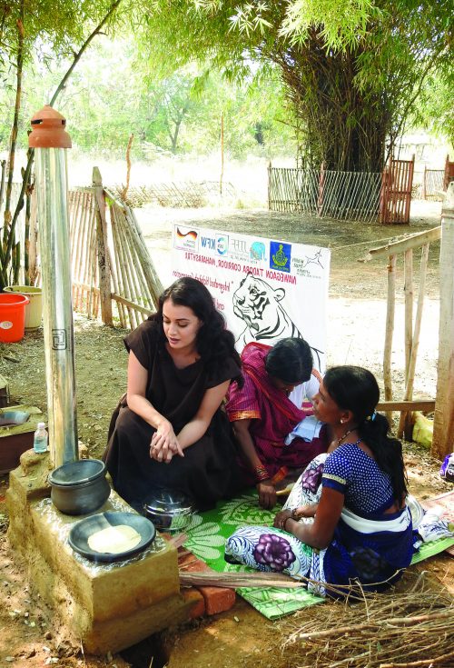 Diya Mirza with Chulha, WTI