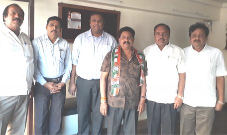 03_March_Chuni_Bandre_Conress_Parwesh_Photo