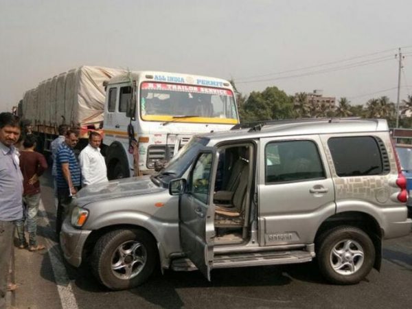 pravin-togadia-car_20180364576
