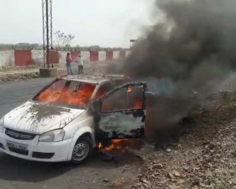 3burning_car