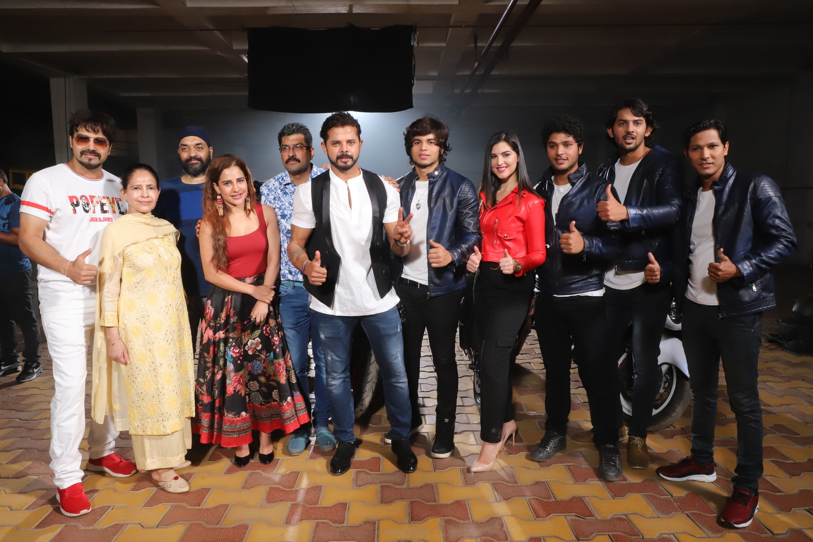06_Sreesanth__cricketer__and_Janira_Ider__Spanish_
