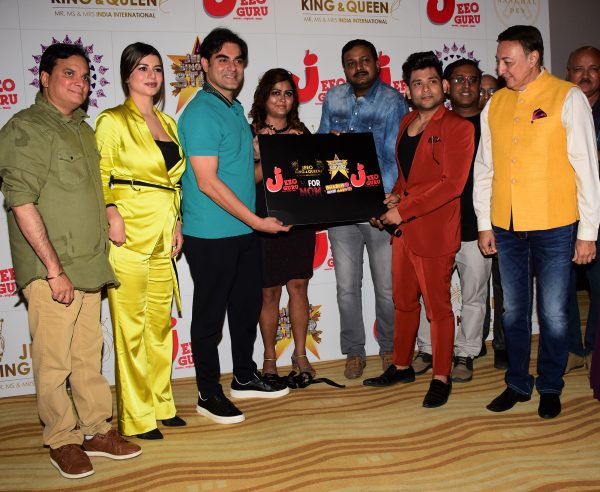 Lalit_Pandit__Kainaat_Arora__Arbaaz_Khan__Sukanya_Gupta__Soumyajit_Ganguly__Aneek_Dhar__Anang_Desai__1868996