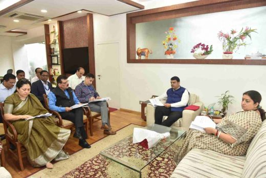 केंद्रींय महिला व बाल्यकल्याण