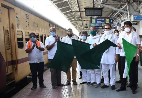 Wardha-train-544x375