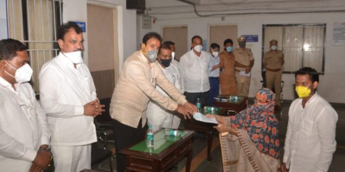 solapur-anudan1-750x375
