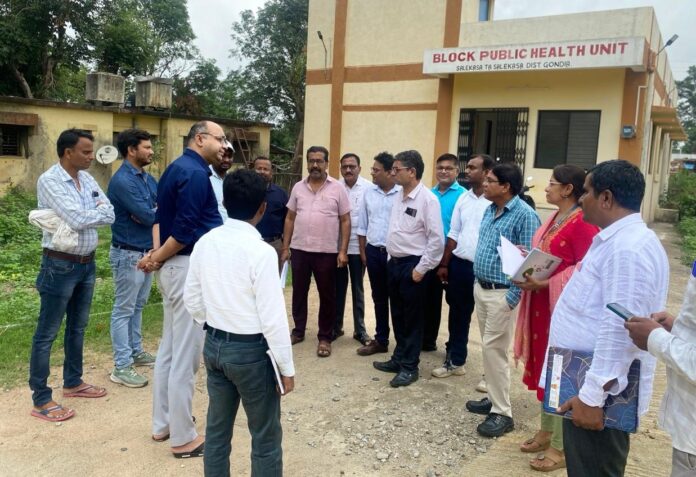 Photo_2_CS___THO__visit_to_Block_public_health_unit_Salekasa_on_24_june_2025