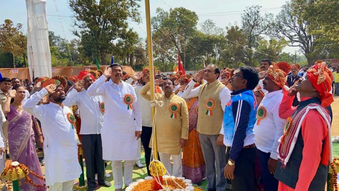 भंडारा जिल्हास्तरीय शालेय क्रीडा व सांस्कृतिक महोत्सवाचे थाटात उद्घाटन.. 02