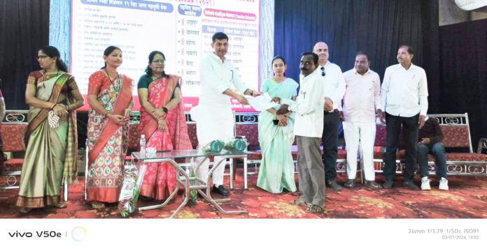महाराजस्व समाधान शिबिराला (1)