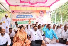 सरसकट कर्जमुक्ती व पीक विम्यासाठी तुपकरांचे अन्नत्याग आंदोलन