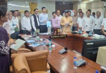 गडचिरोलीच्या औद्योगिक विकासासाठी एक वर्षाचा कृती आराखडा राबवा; स्थानिक उद्योगांना प्राधान्य द्या – जिल्हाधिकारी अविश्यांत पंडा