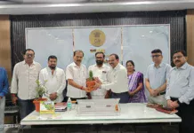 राज्यसभा खासदार राजेंद्र जैन यांची जिल्हा परिषदेत सदिच्छा भेट