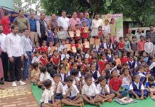 आदिवासी व दुर्गम भागातील शालेय विद्यार्थ्यांना शैक्षणिक साहित्य वाटप!