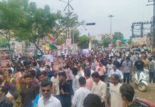 गोंदियात सोनम वांगचूकच्या समर्थनात व केंद्रीय शिक्षणंत्र्याच्या राजीनाम्याकरीता शांततेत आंदोलन