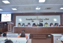 लोकाभिमुख, पारदर्शक व संवेदनशील महसूल प्रशासनासाठी अधिकारी-कर्मचाऱ्यांनी कटिबद्ध राहावे-जिल्हाधिकारी योगेश कुंभेजकर