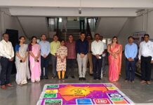 महसूल प्रशासनातील उत्कृष्ट कार्याचा जिल्हाधिकारी योगेश कुंभेजकर यांच्या हस्ते गौरव