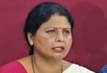 रूपाली चाकणकर प्रकरणी ठाकरे गटाच्या नेत्या सुषमा अंधारे यांच्यासह 19 जणांवर गुन्हे दाखल