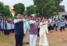 आमदारांसह शासकीय आश्रमशाळेतील सर्व कर्मचाऱ्यांनी घेतली तंबाखूमुक्तीची शपथ