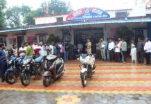 चिचगड पोलिस ठाणे येथे गुन्ह्यातील दुचाकींचे लिलाव