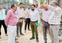 वडेगाव साथरोग गावात जिल्हा आरोग्य अधिकारी डॉ.गोल्हार यांची भेट : परिस्थिती नियंत्रणात