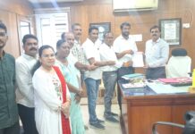 गोंदियात ग्रामपंचायत अधिकाऱ्यांचे भव्य धरणे आंदोलन; १ संवैधानिक ग्रामसभा व विनामूल्य पोलीस बंदोबस्ताची मागणी