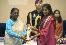 राष्ट्रपती द्रौपदी मुर्मू यांच्या हस्ते महाराष्ट्रातील ९ गुणवंत शिक्षकांचा सन्मान
