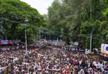 पुण्यात एमपीएससी परीक्षार्थींचा ‘आक्रोश मोर्चा’; अध्यक्षांच्या राजीनाम्याची आणि ‘फॉरेन्सिक ऑडिट’ची जोरदार मागणी