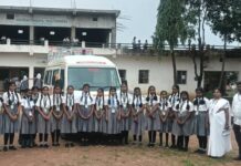 पळसगाव राका येथील नवजीवन विद्यालयातील 17 मुलींचे ग्रामीण रुग्णालय सौंदड येथे यशस्वी एचपीव्ही लसीकरण