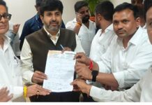 पालकमंत्र्यांना राष्ट्रवादी काँग्रेस पक्षाचे निवेदन; धानाला बोनस, १२ तास वीज अन् स्मार्ट मीटर बंदीची जोरदार मागणी